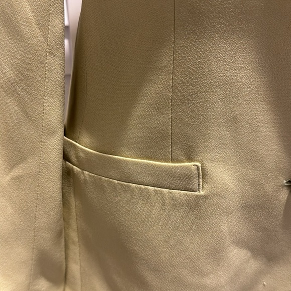 Valentino Miss V in EUC Green lined Blazer with Satin Trim/ Buttons. - Picture 5 of 11